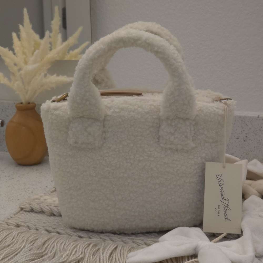 Sherpa Mini Tote - Picture 10 of 10